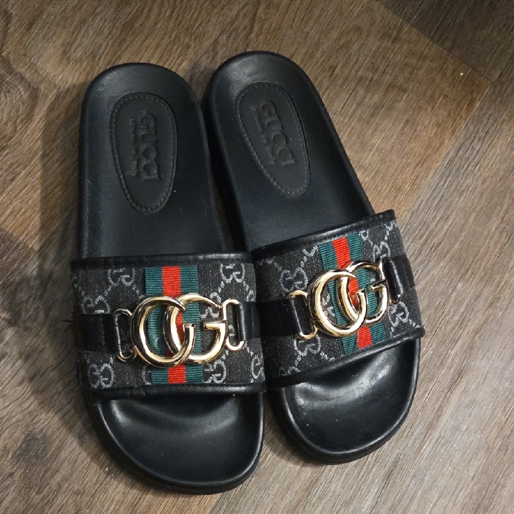 Gucci Black Leather Slides